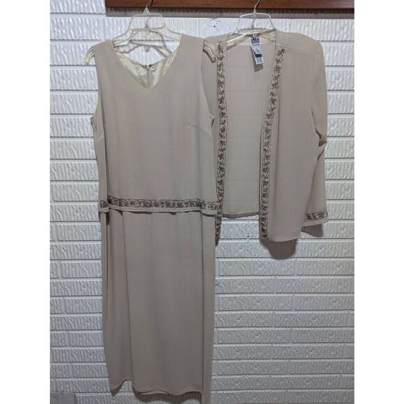 R & M Richards Karen Kwong Women's Beige Beaded 2Pc Formal Dress & Jacket Size 1 - Picture 6 of 10